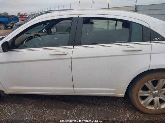 Photo 5 VIN: 1C3CCBBG7DN531834 - CHRYSLER 200 