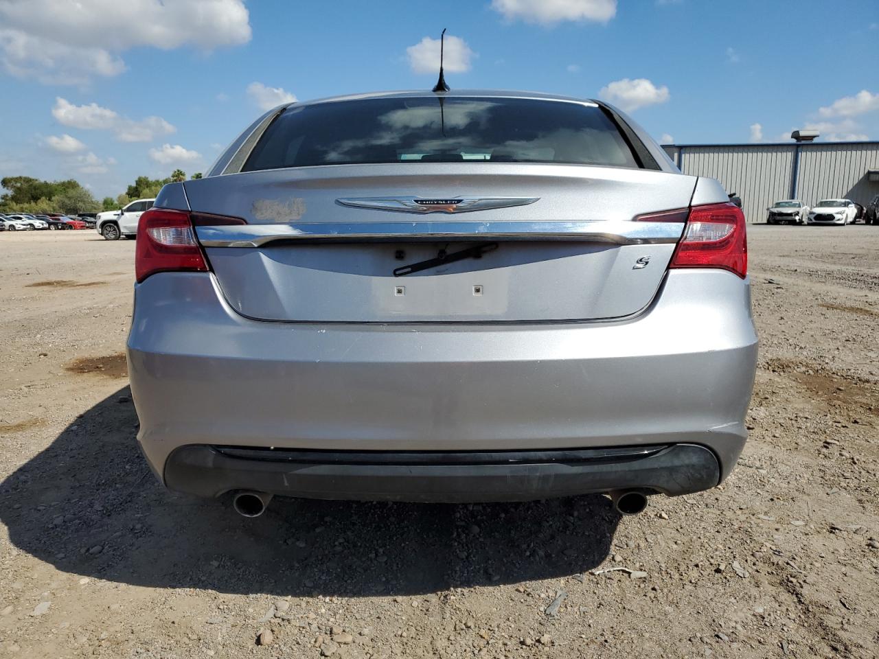 Photo 5 VIN: 1C3CCBBG7DN745397 - CHRYSLER 200 