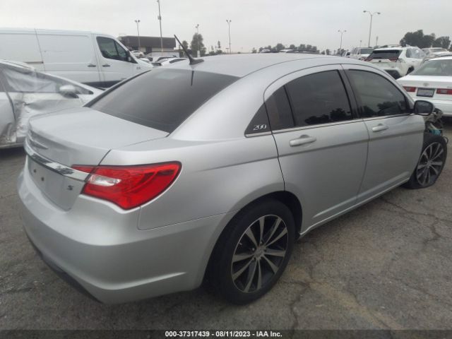 Photo 3 VIN: 1C3CCBBG8CN269045 - CHRYSLER 200 