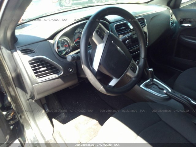 Photo 4 VIN: 1C3CCBBG8EN106477 - CHRYSLER 200 