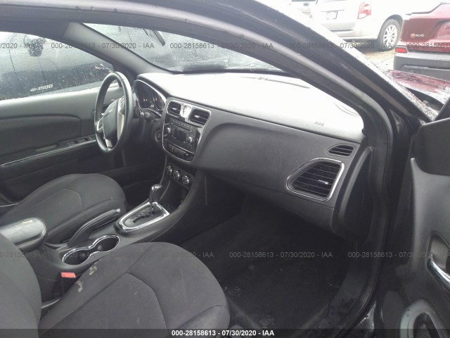 Photo 4 VIN: 1C3CCBBG8EN114093 - CHRYSLER 200 