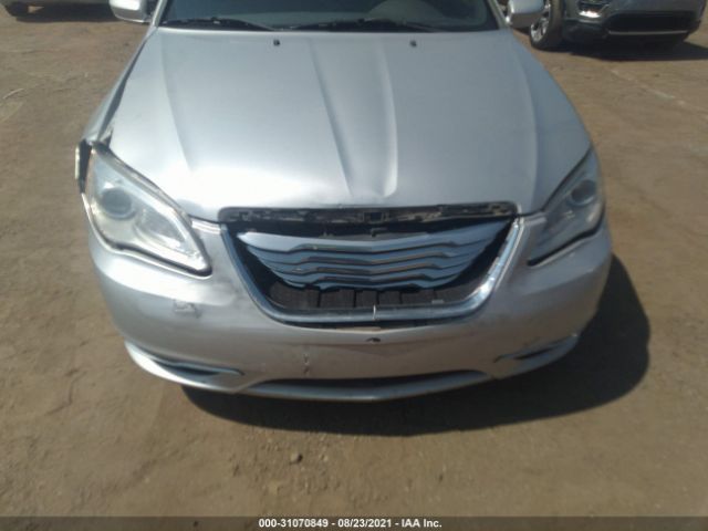 Photo 5 VIN: 1C3CCBBG9CN161131 - CHRYSLER 200 