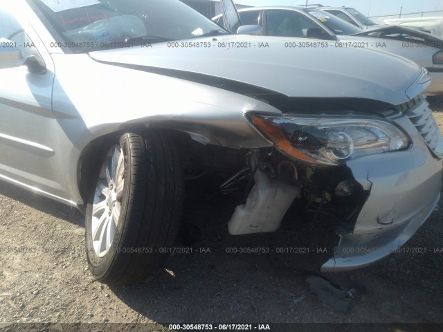 Photo 5 VIN: 1C3CCBBG9CN225989 - CHRYSLER 200 