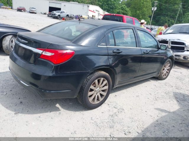 Photo 3 VIN: 1C3CCBBG9DN527414 - CHRYSLER 200 