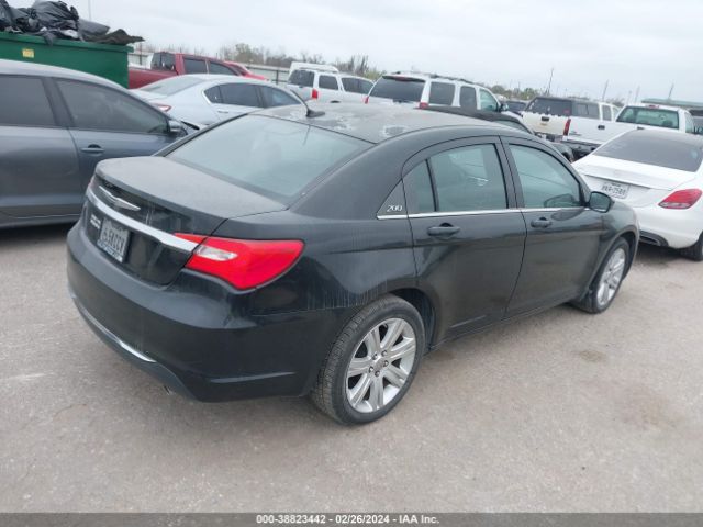 Photo 3 VIN: 1C3CCBBG9DN531897 - CHRYSLER 200 