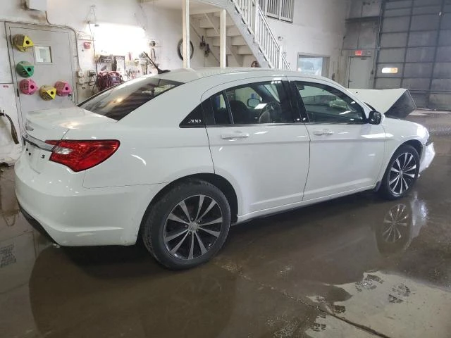 Photo 2 VIN: 1C3CCBBG9DN716774 - CHRYSLER 200 TOURIN 