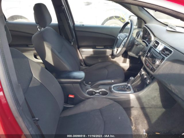 Photo 4 VIN: 1C3CCBBGXEN105721 - CHRYSLER 200 