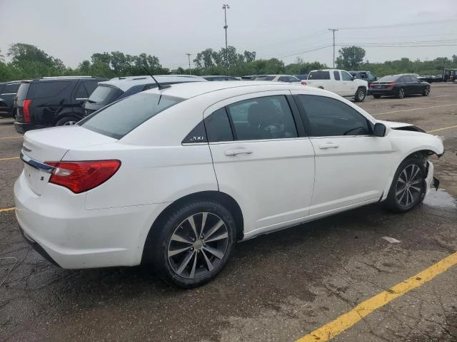 Photo 2 VIN: 1C3CCBBGXEN185148 - CHRYSLER 200 TOURIN 