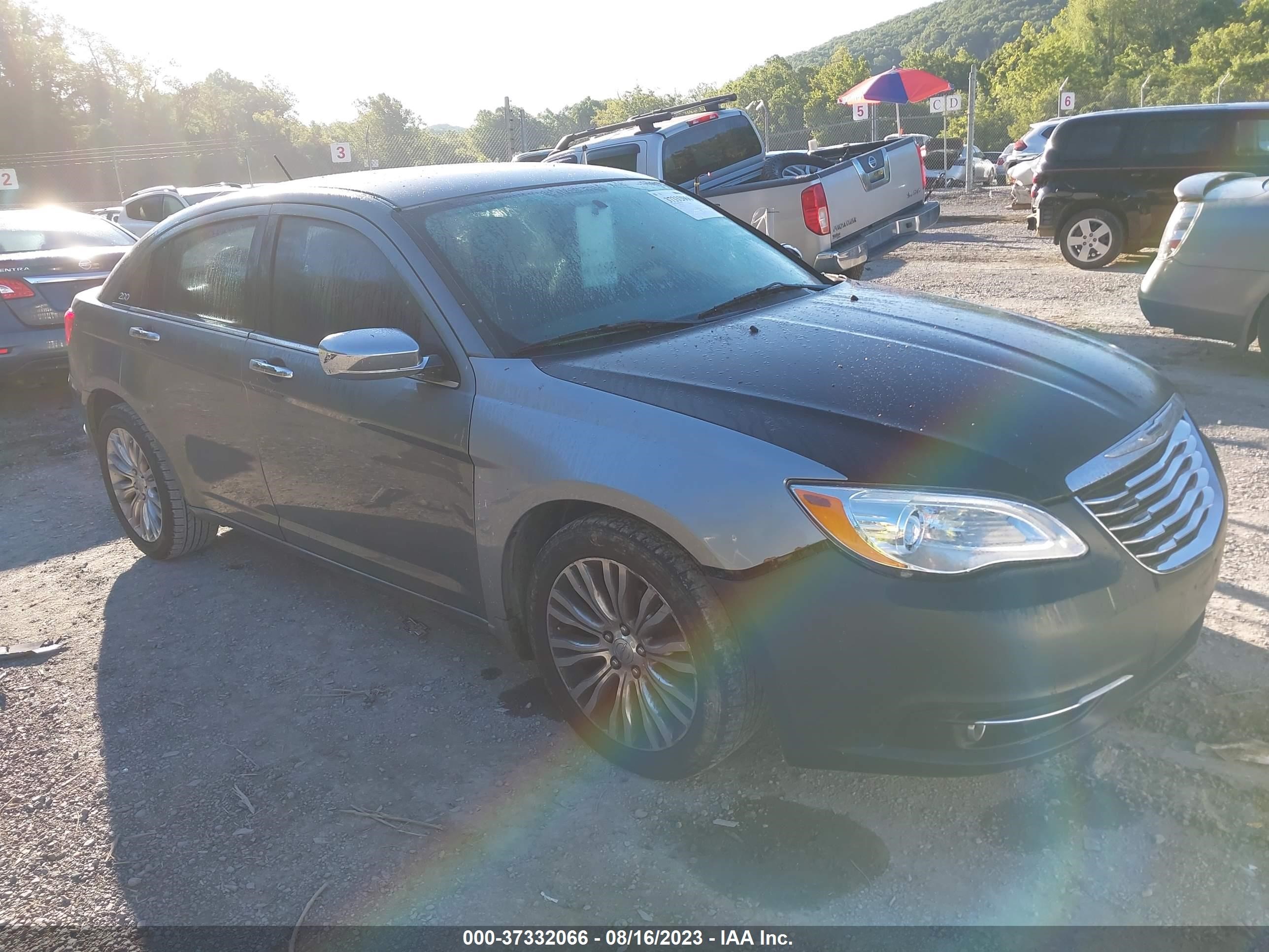 Photo 0 VIN: 1C3CCBCB0CN241839 - CHRYSLER 200 