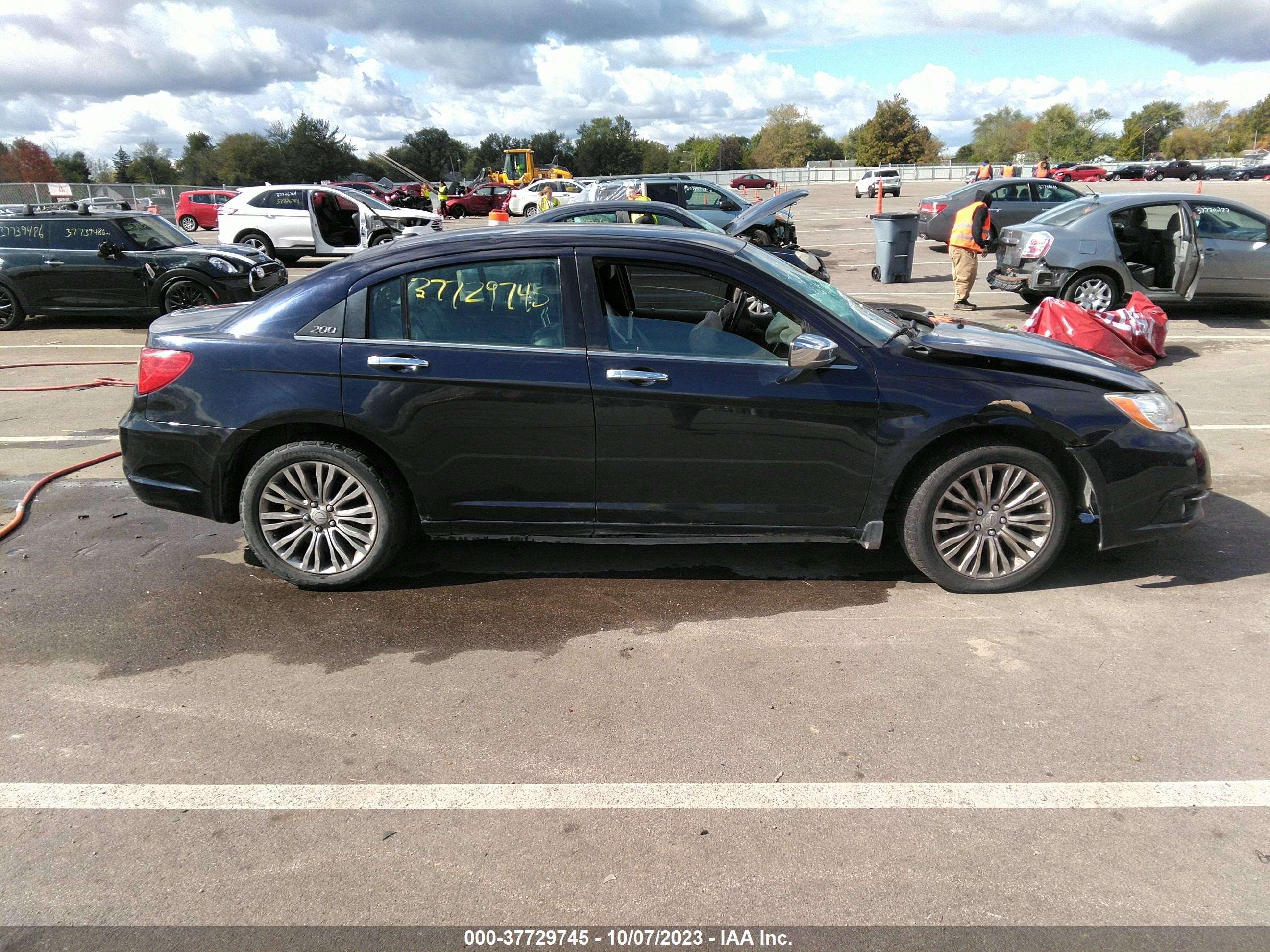 Photo 12 VIN: 1C3CCBCB0CN257846 - CHRYSLER 200 