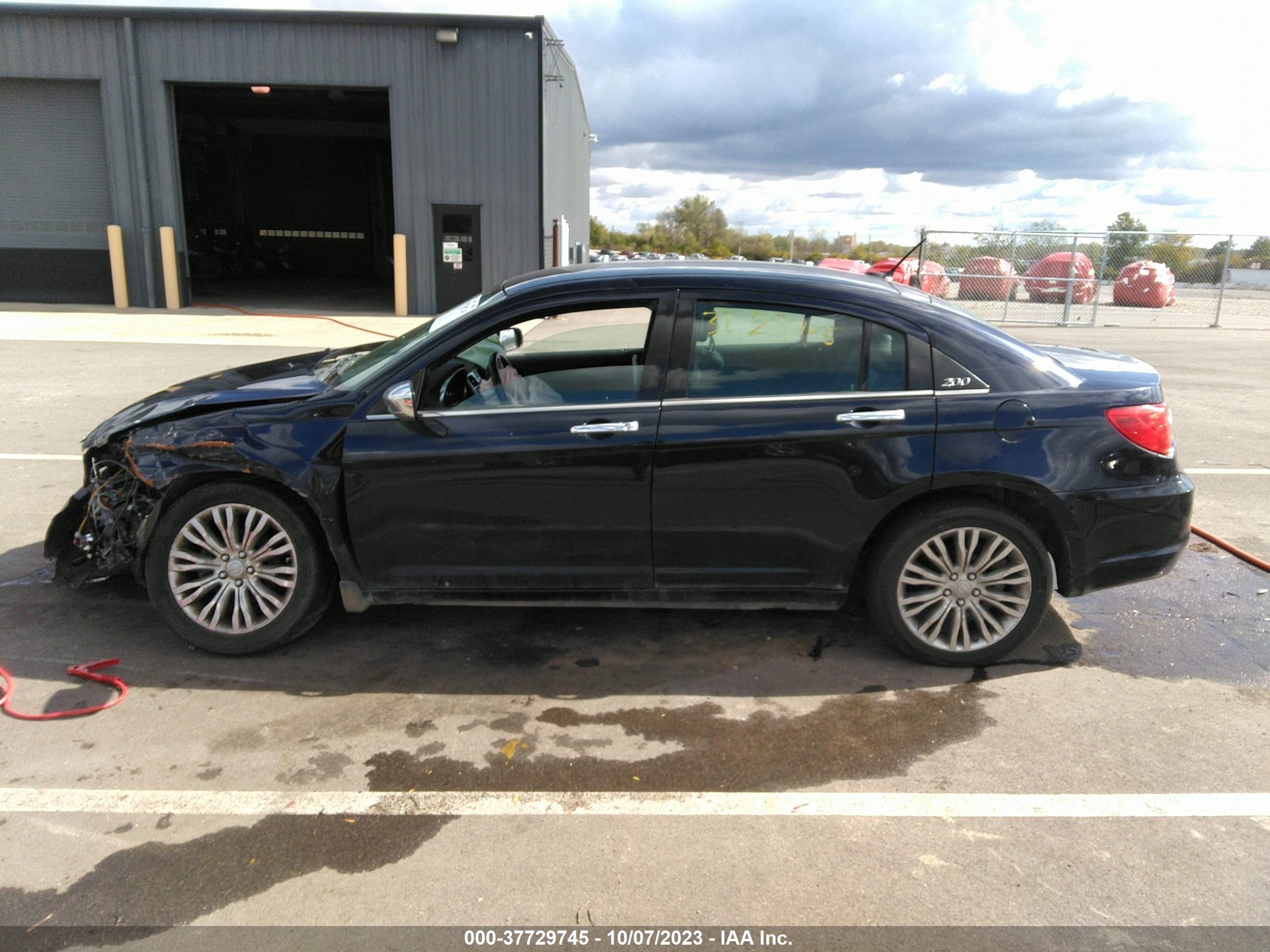 Photo 13 VIN: 1C3CCBCB0CN257846 - CHRYSLER 200 