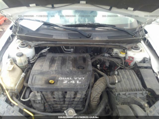 Photo 9 VIN: 1C3CCBCB1CN305984 - CHRYSLER 200 