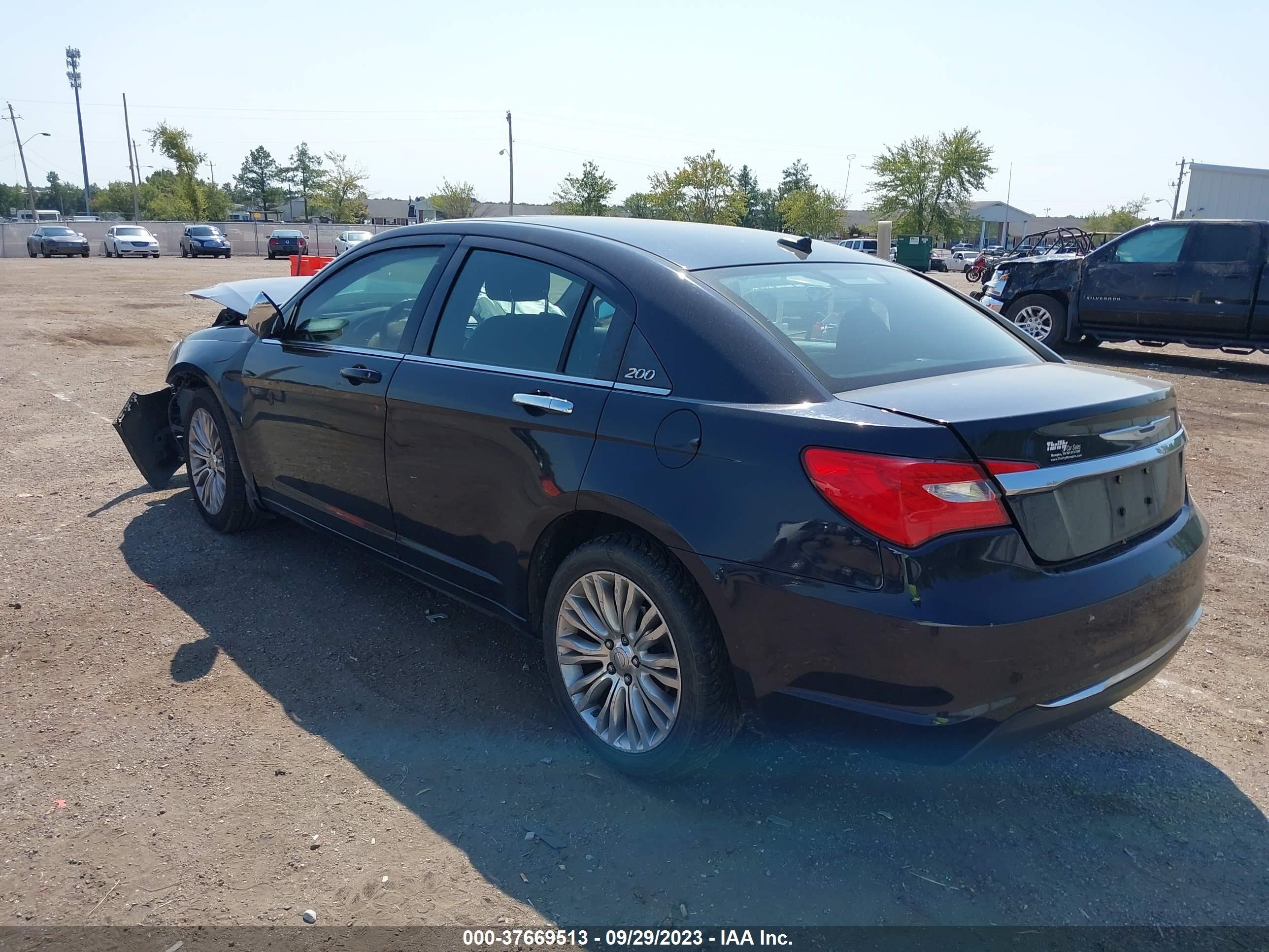 Photo 2 VIN: 1C3CCBCBXCN108585 - CHRYSLER 200 