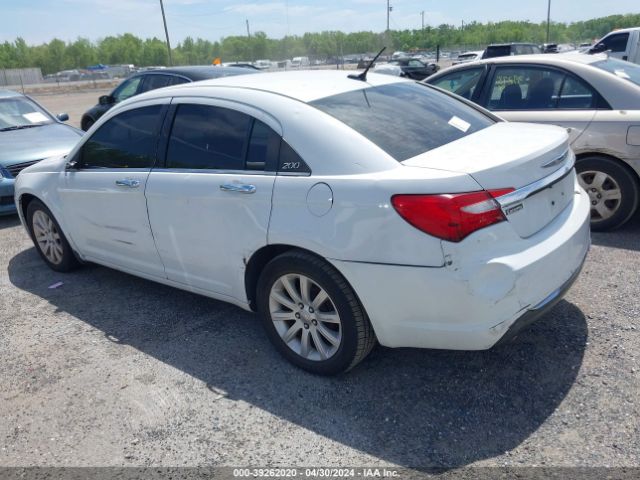 Photo 2 VIN: 1C3CCBCG1DN638943 - CHRYSLER 200 