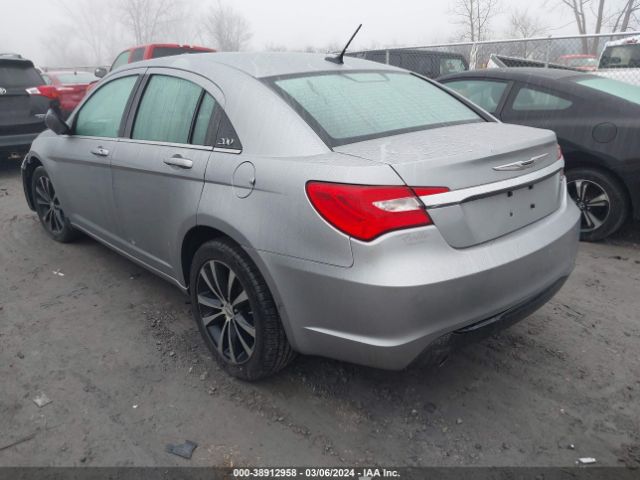 Photo 2 VIN: 1C3CCBCG2DN724407 - CHRYSLER 200 