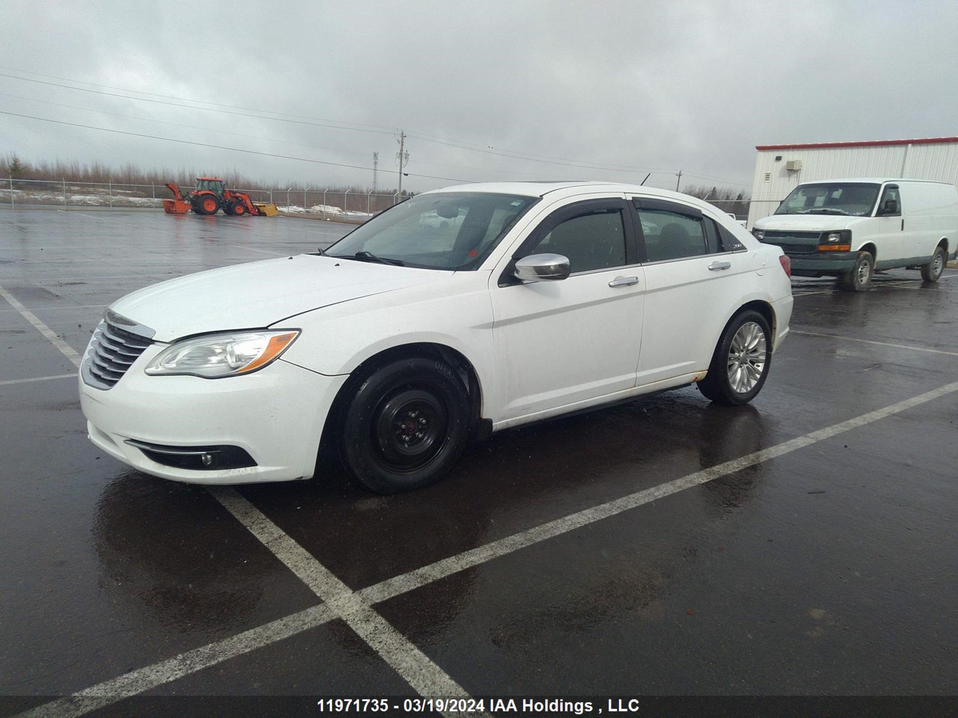 Photo 1 VIN: 1C3CCBCG2DN742924 - CHRYSLER 200 