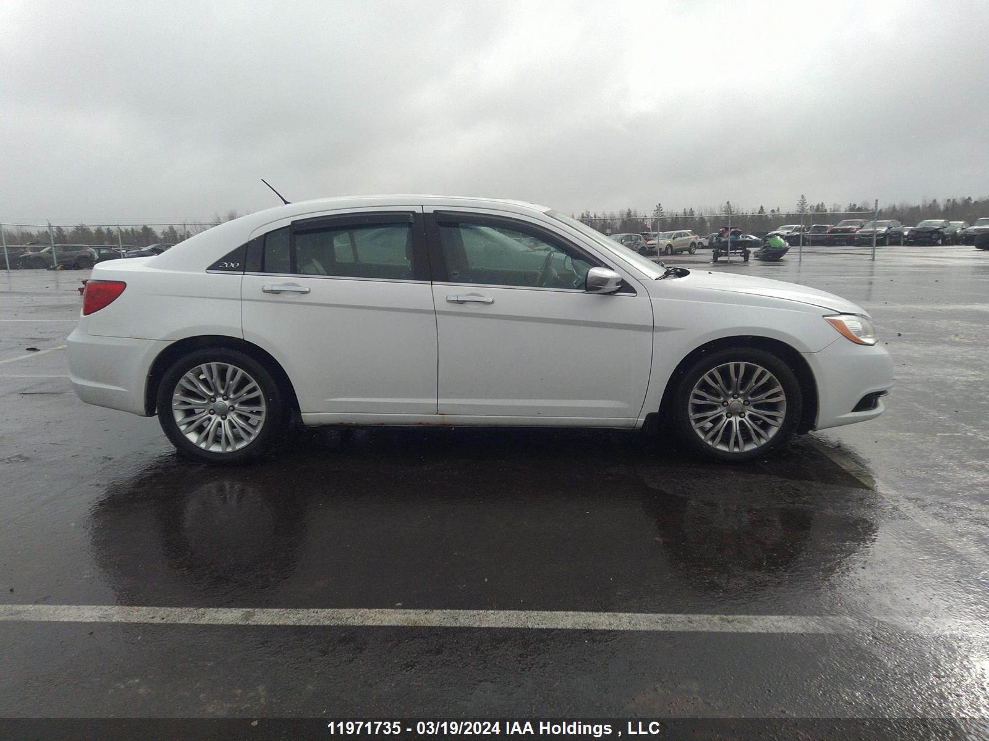 Photo 12 VIN: 1C3CCBCG2DN742924 - CHRYSLER 200 