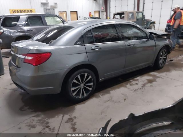 Photo 3 VIN: 1C3CCBCG3DN500885 - CHRYSLER 200 