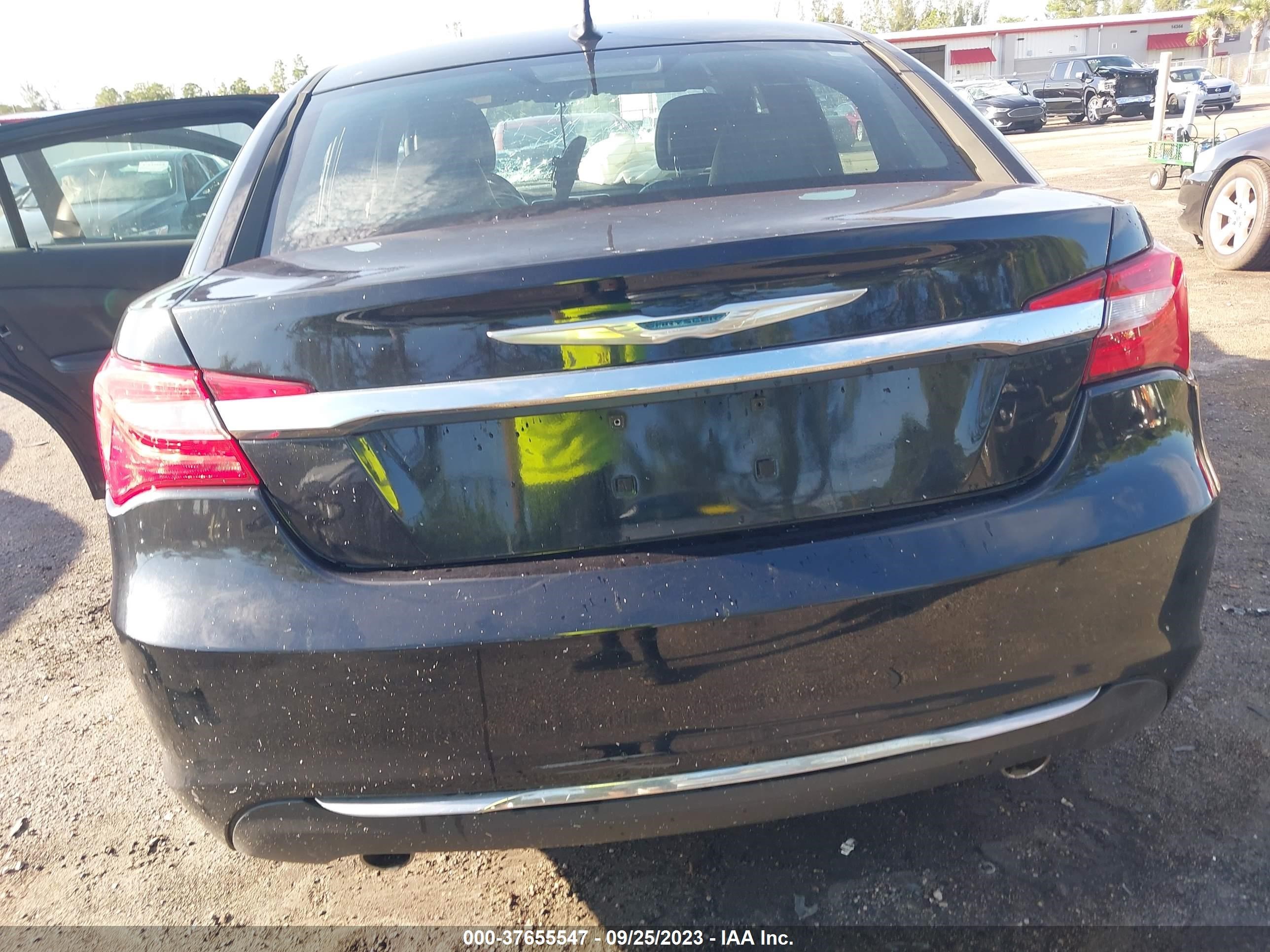 Photo 15 VIN: 1C3CCBCG5DN602012 - CHRYSLER 200 