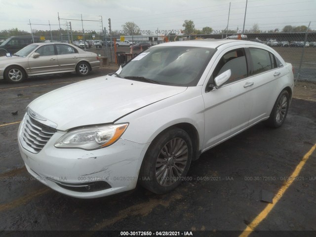 Photo 1 VIN: 1C3CCBCG6CN327037 - CHRYSLER 200 