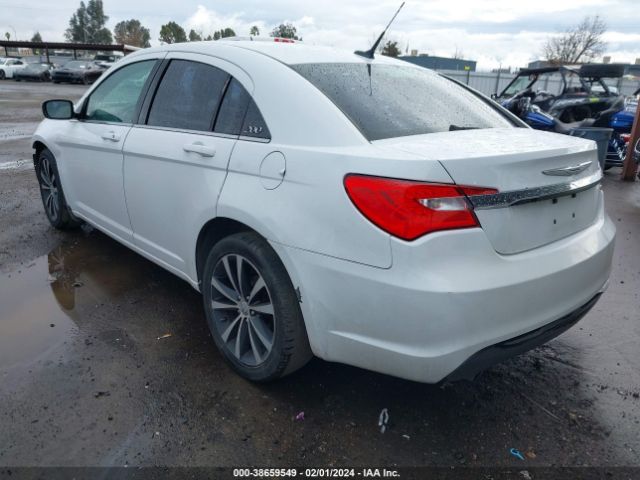 Photo 2 VIN: 1C3CCBCG6DN509256 - CHRYSLER 200 