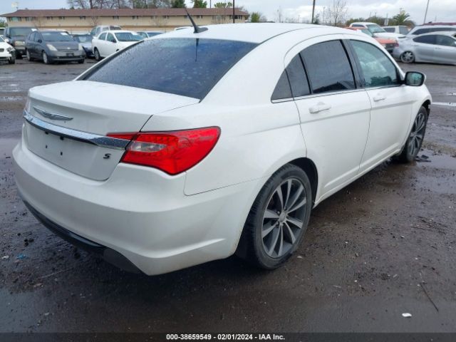 Photo 3 VIN: 1C3CCBCG6DN509256 - CHRYSLER 200 