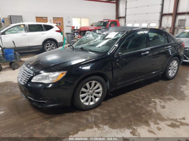 Photo 1 VIN: 1C3CCBCG6DN592946 - CHRYSLER 200 