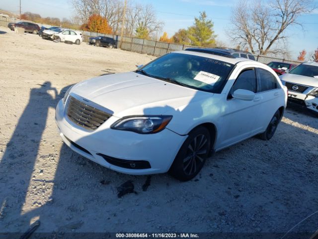 Photo 1 VIN: 1C3CCBCG6DN715645 - CHRYSLER 200 