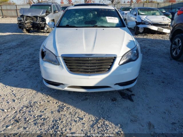 Photo 5 VIN: 1C3CCBCG6DN715645 - CHRYSLER 200 