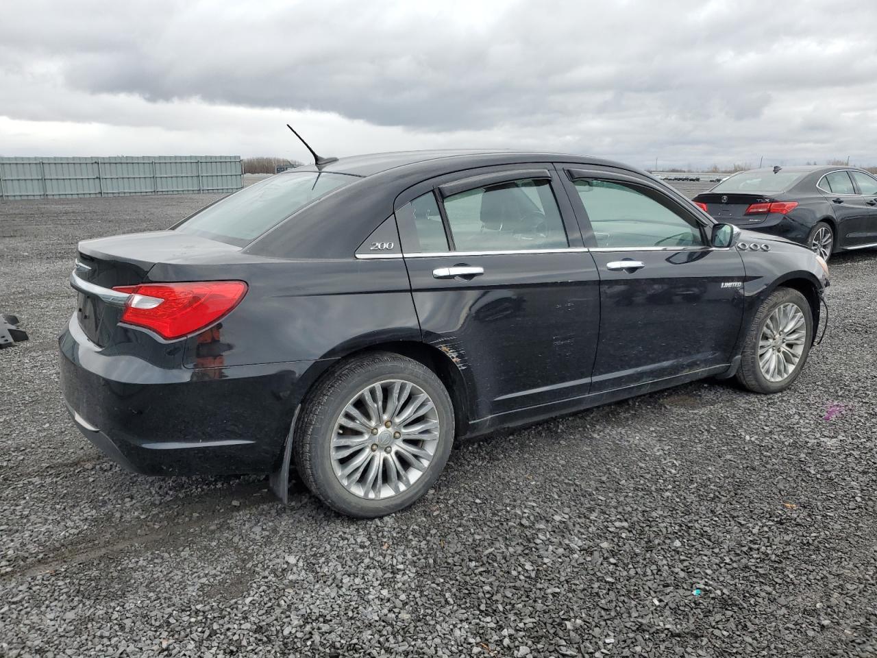 Photo 2 VIN: 1C3CCBCG8DN758030 - CHRYSLER 200 