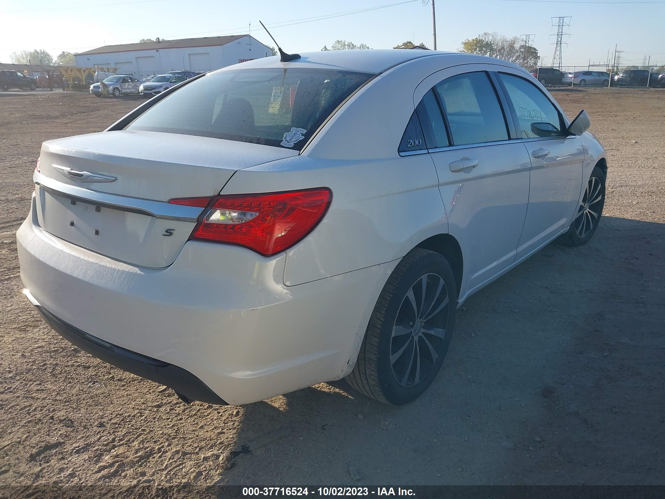 Photo 3 VIN: 1C3CCBCG9DN546706 - CHRYSLER 200 