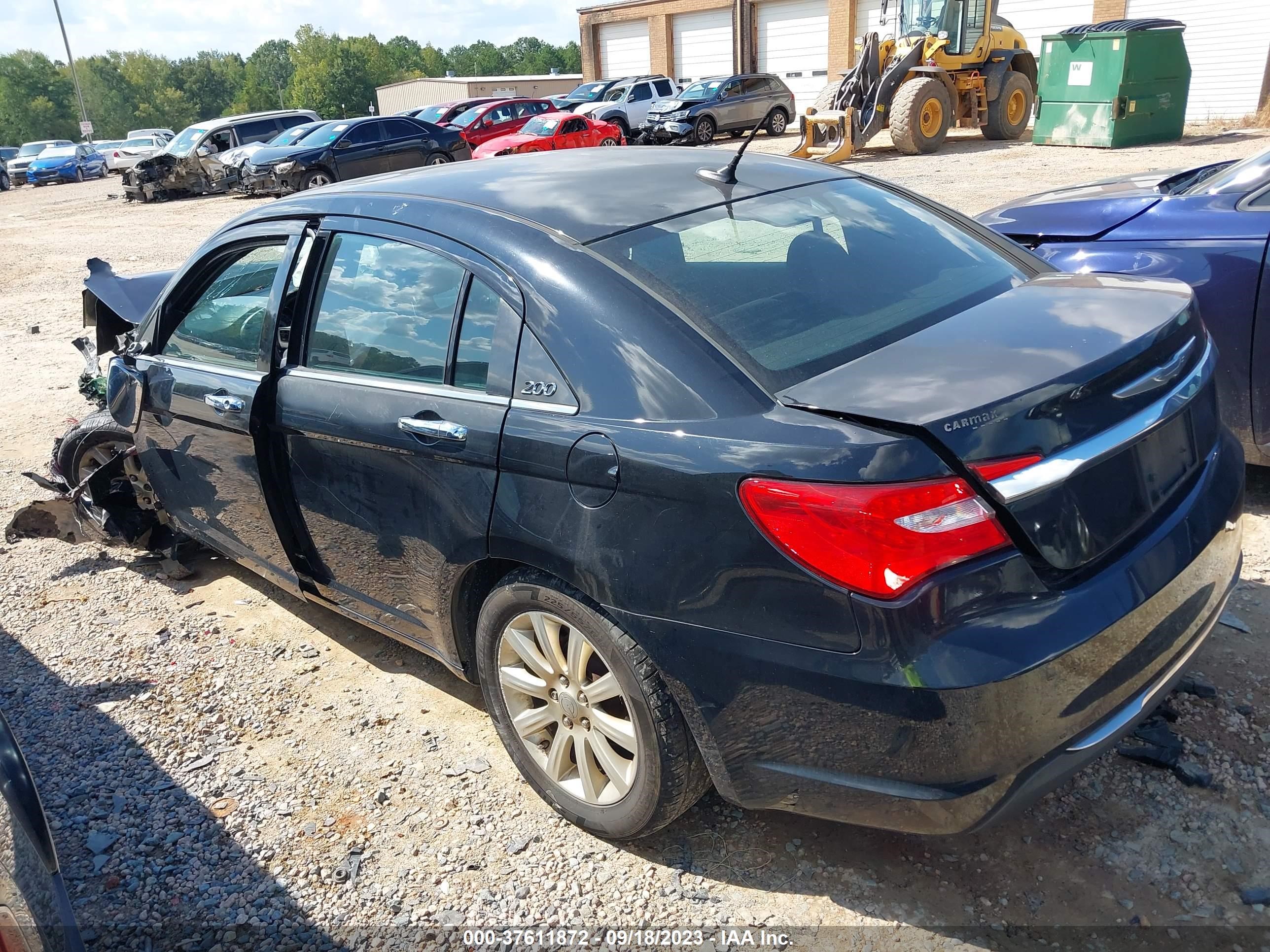 Photo 2 VIN: 1C3CCBCG9DN723318 - CHRYSLER 200 