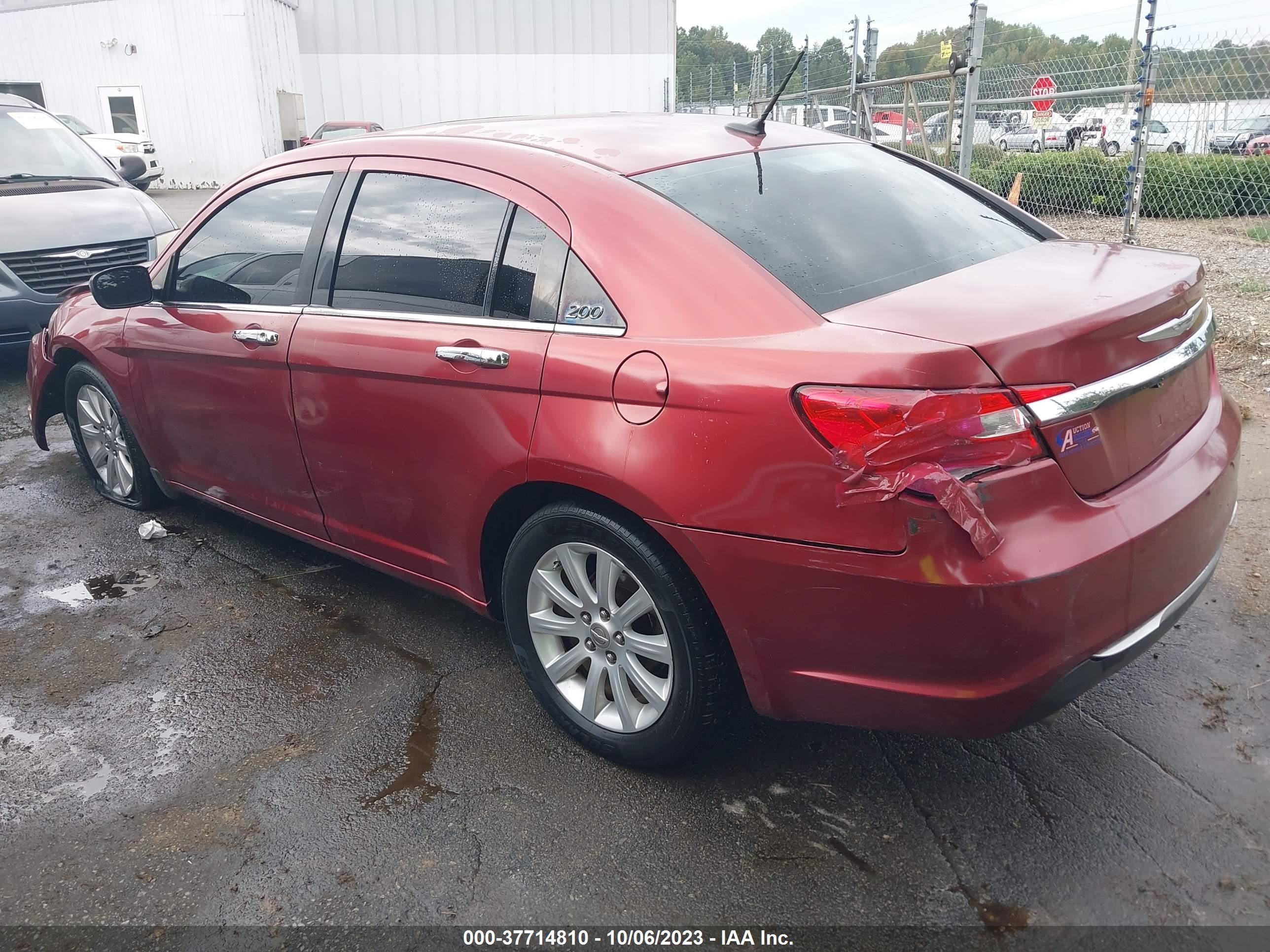 Photo 2 VIN: 1C3CCBCGXDN649780 - CHRYSLER 200 