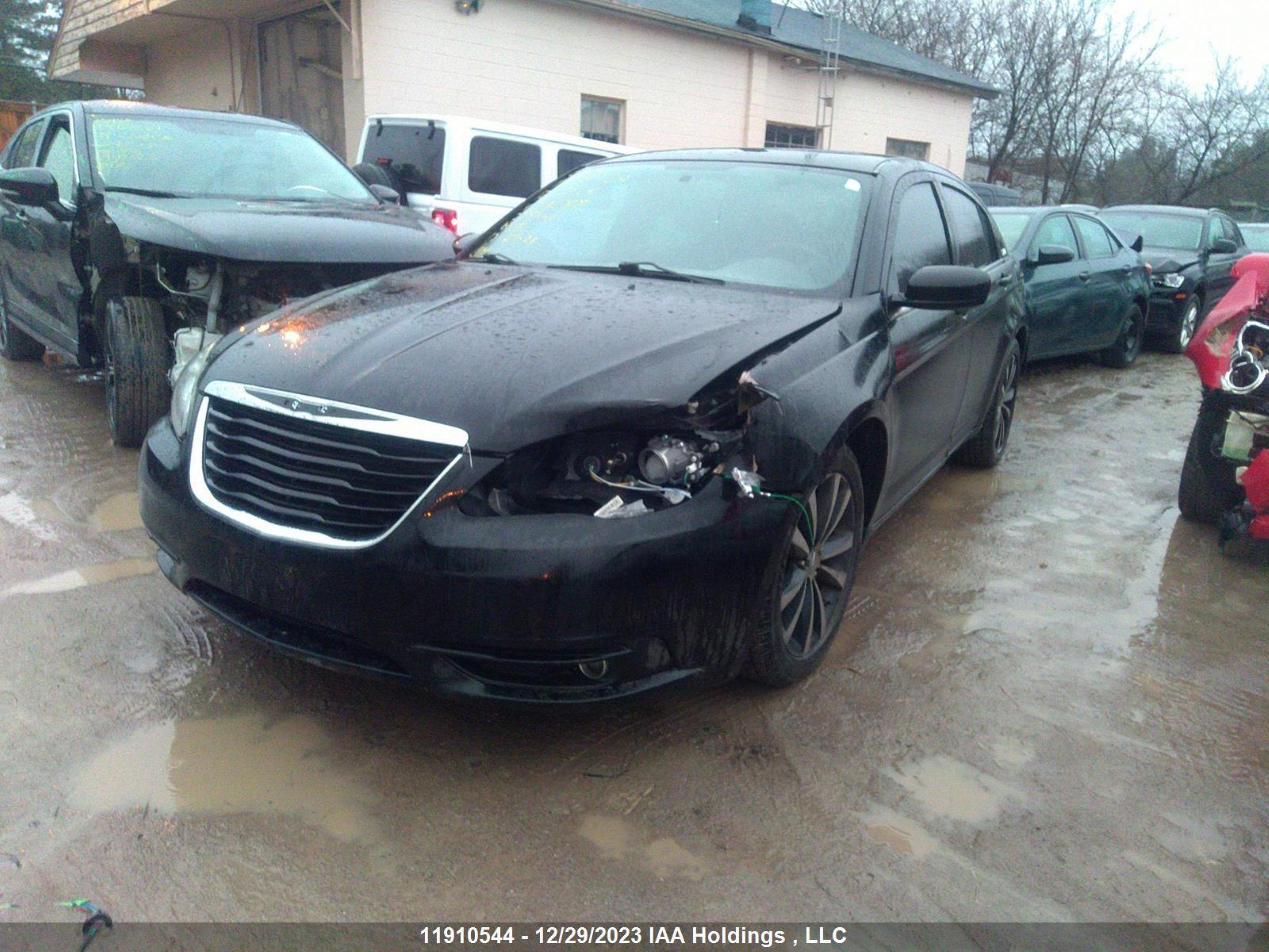 Photo 1 VIN: 1C3CCBHG1CN236315 - CHRYSLER 200 