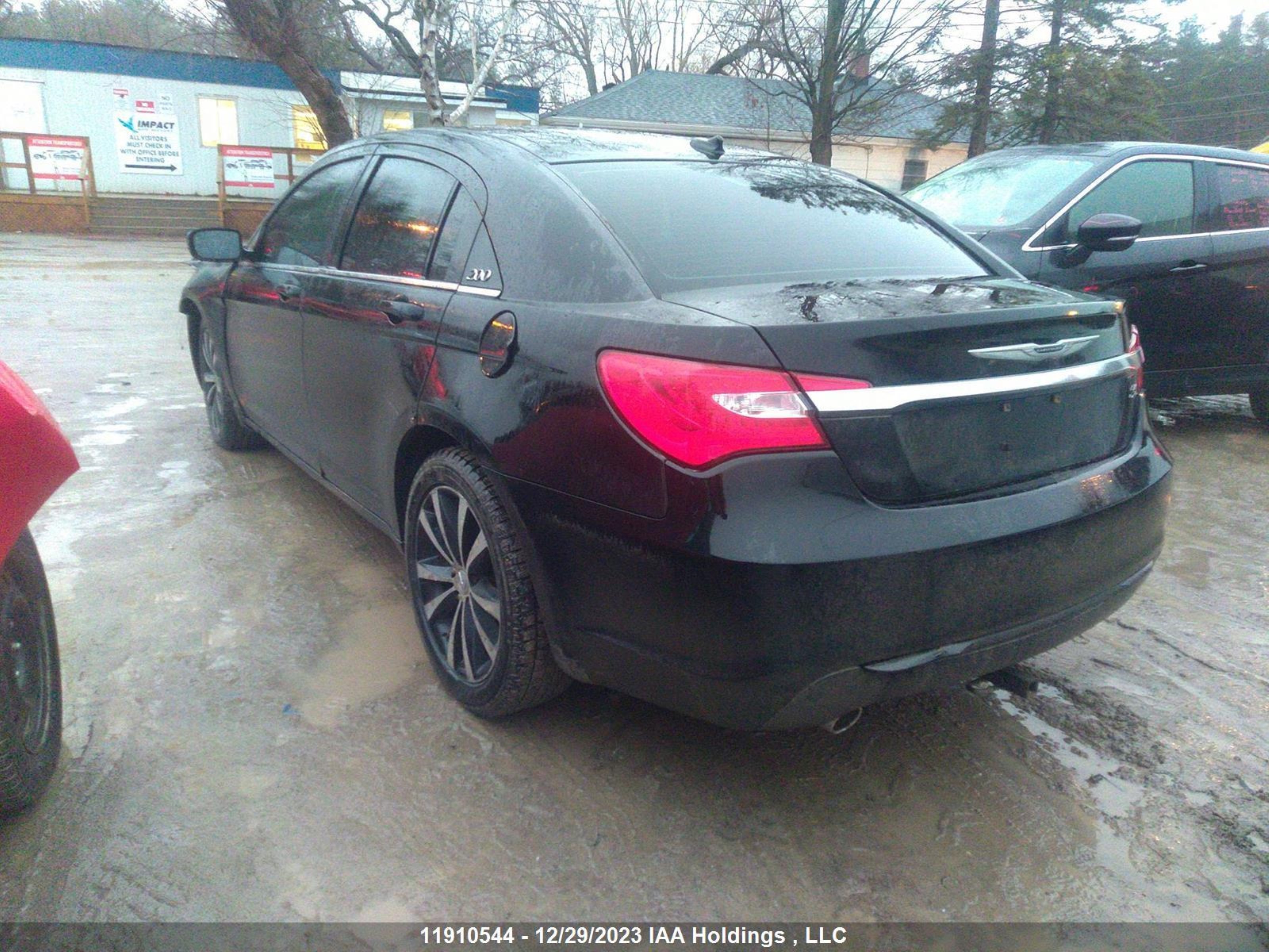 Photo 2 VIN: 1C3CCBHG1CN236315 - CHRYSLER 200 