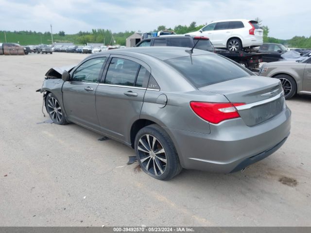 Photo 2 VIN: 1C3CCBHG2CN150186 - CHRYSLER 200 