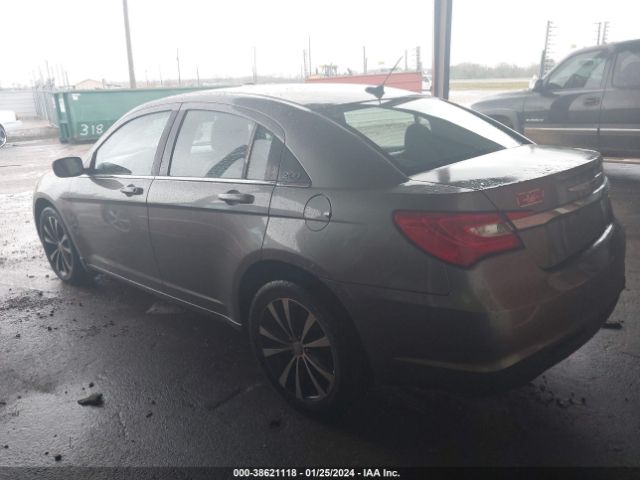 Photo 2 VIN: 1C3CCBHG2CN221757 - CHRYSLER 200 