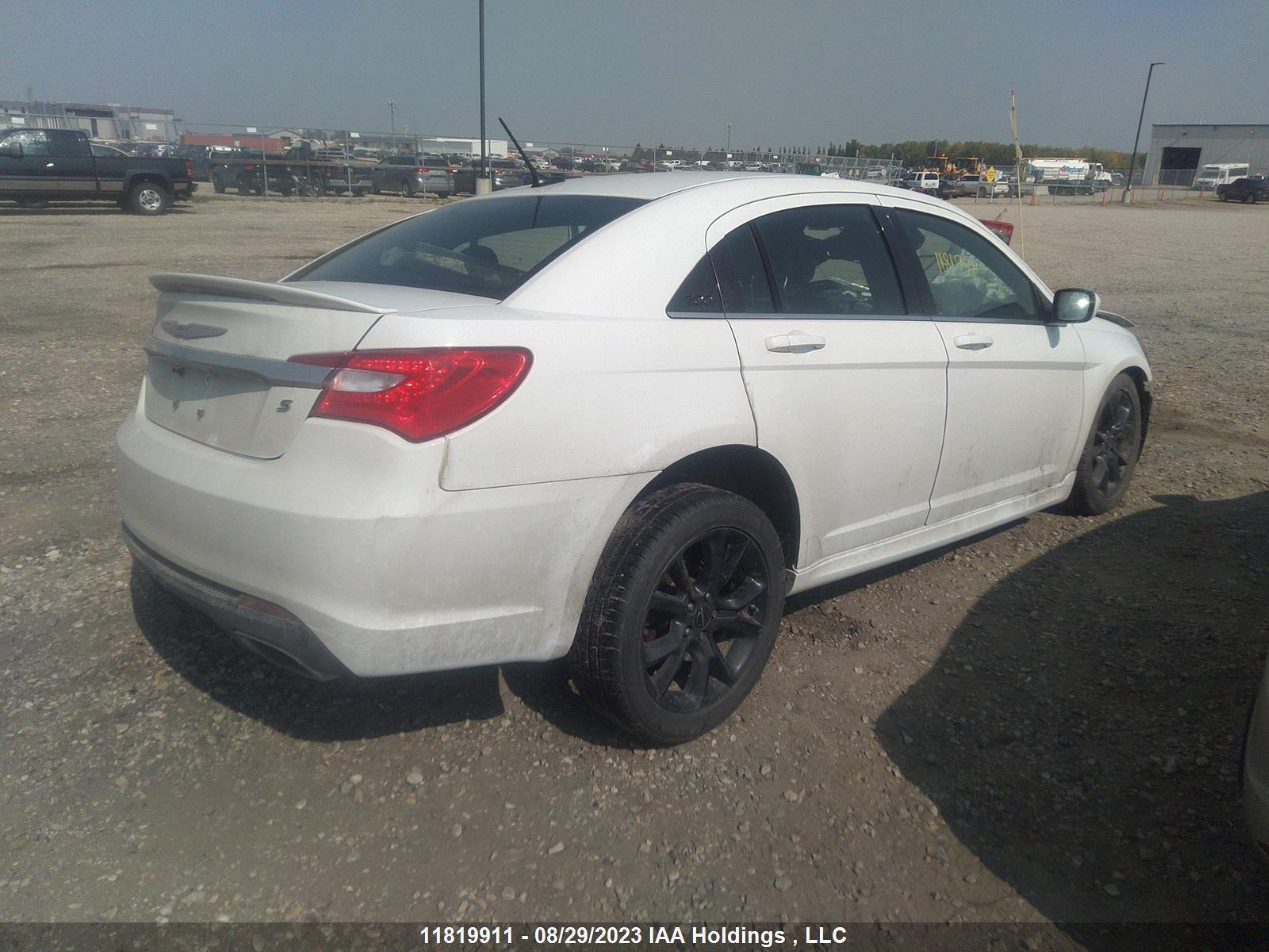 Photo 3 VIN: 1C3CCBHG2DN719118 - CHRYSLER 200 