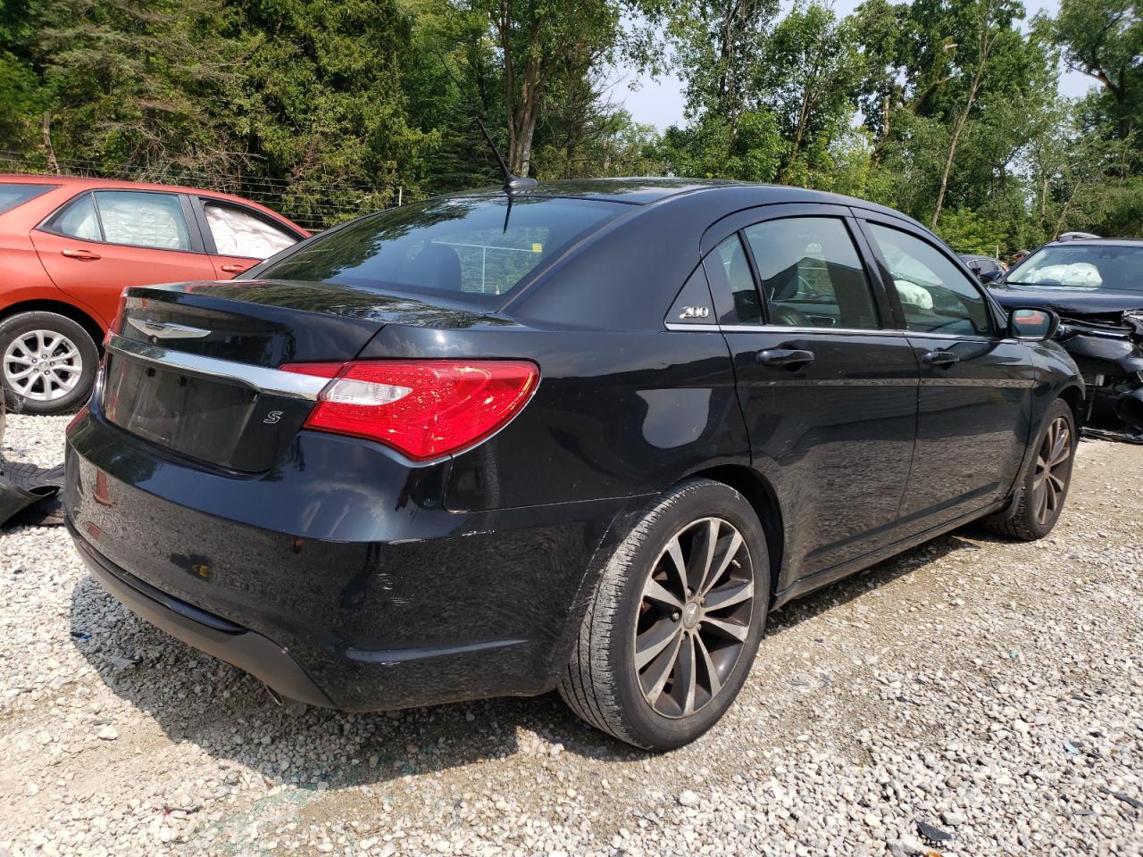 Photo 2 VIN: 1C3CCBHG3CN304341 - CHRYSLER 200 