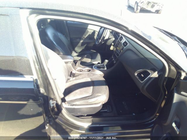 Photo 4 VIN: 1C3CCBHG9CN235137 - CHRYSLER 200 