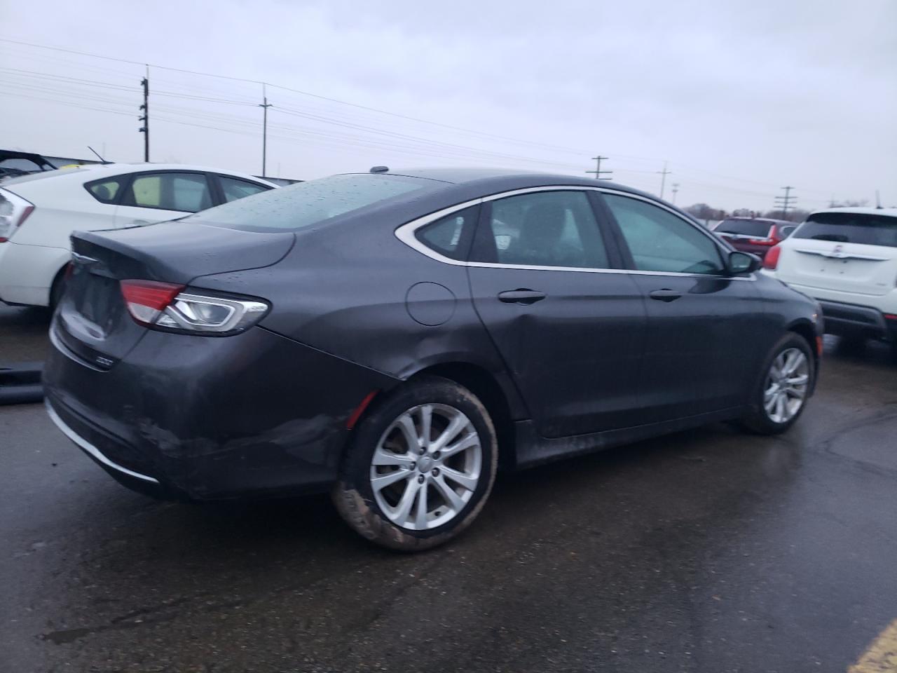 Photo 2 VIN: 1C3CCCAB0FN612429 - CHRYSLER 200 