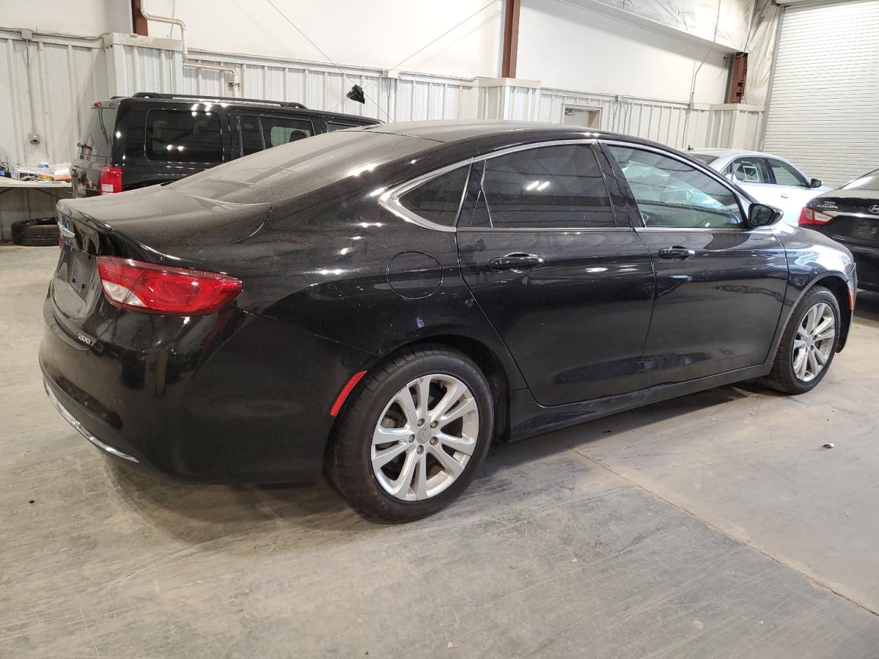 Photo 2 VIN: 1C3CCCAB0GN155770 - CHRYSLER 200 