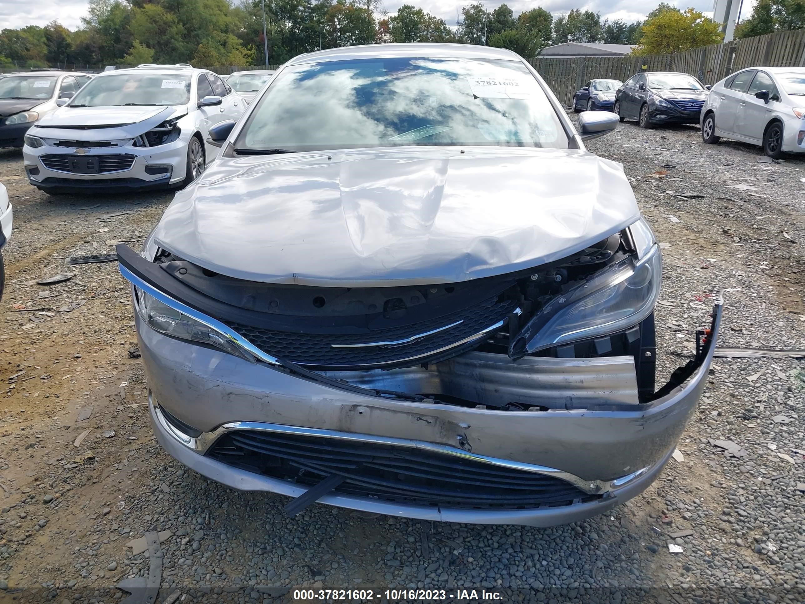 Photo 11 VIN: 1C3CCCAB0GN164386 - CHRYSLER 200 