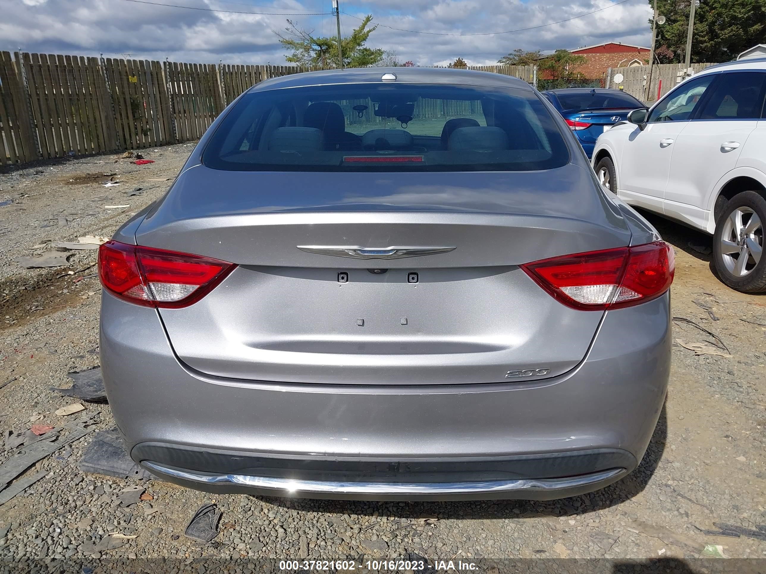 Photo 15 VIN: 1C3CCCAB0GN164386 - CHRYSLER 200 