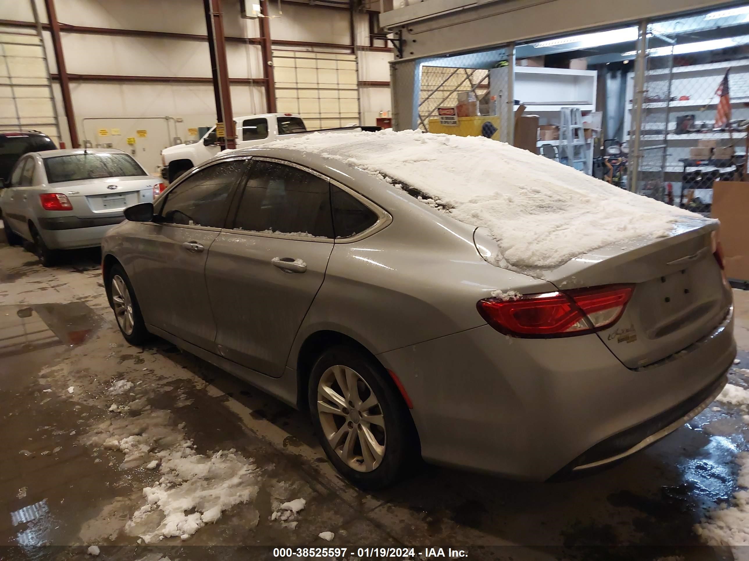 Photo 2 VIN: 1C3CCCAB1FN590148 - CHRYSLER 200 