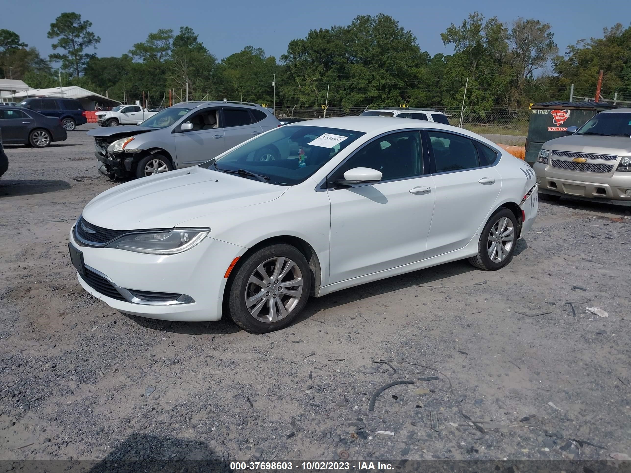 Photo 1 VIN: 1C3CCCAB1FN599111 - CHRYSLER 200 