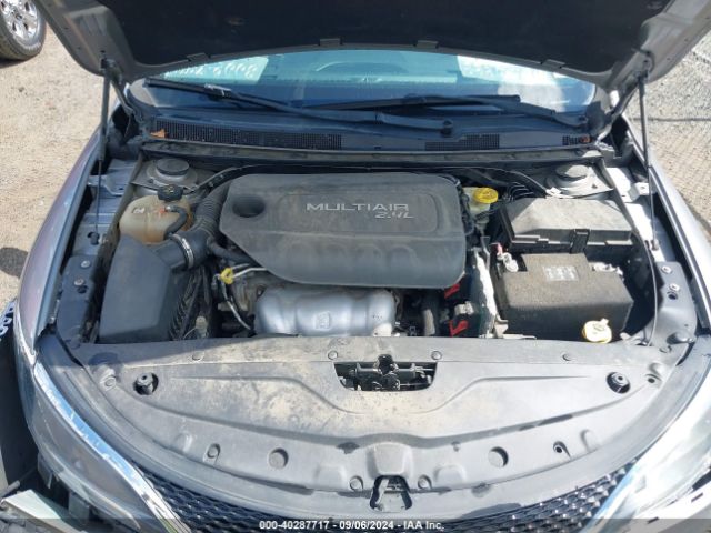 Photo 9 VIN: 1C3CCCAB1FN672557 - CHRYSLER 200 