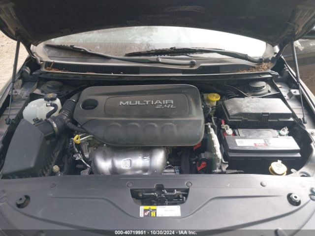 Photo 9 VIN: 1C3CCCAB1GN136094 - CHRYSLER 200 