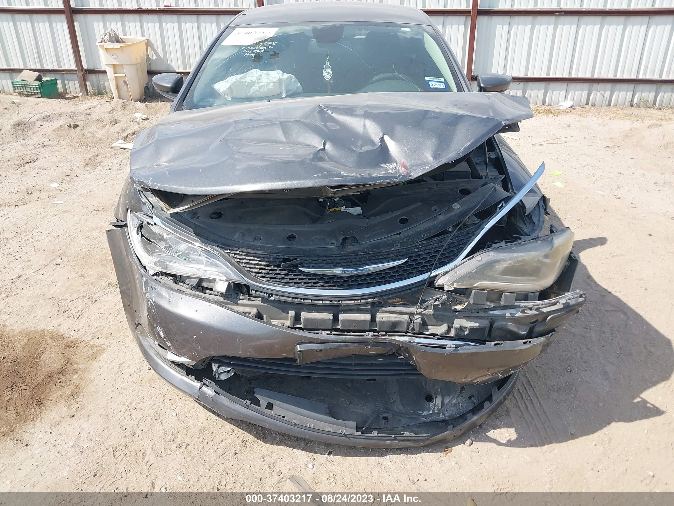 Photo 11 VIN: 1C3CCCAB1GN160962 - CHRYSLER 200 