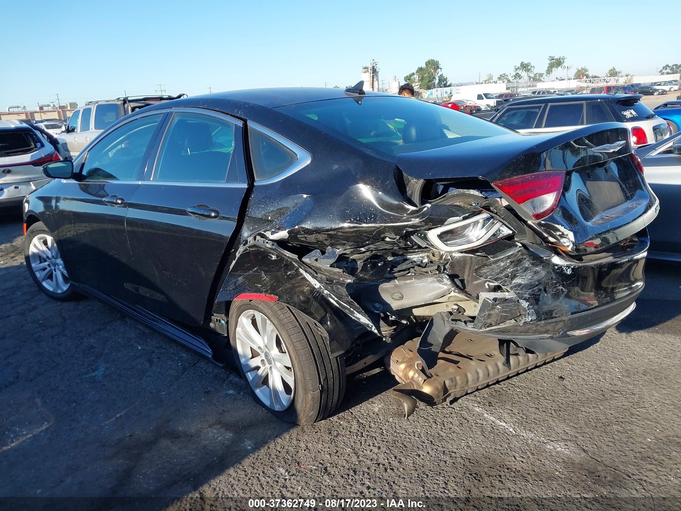 Photo 2 VIN: 1C3CCCAB1GN177616 - CHRYSLER 200 